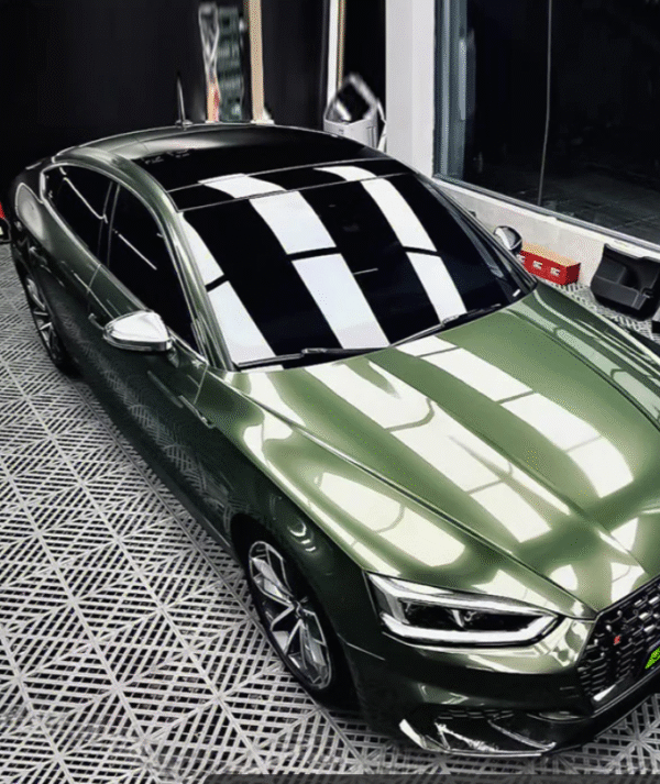 Glossy Metallic District Green Vinyl Wrap - 图片 3
