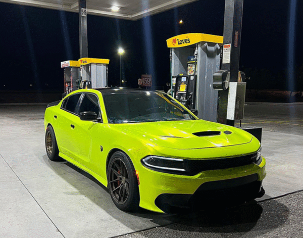 Candy Metallic Neon Yellow Vinyl Wrap - 图片 2