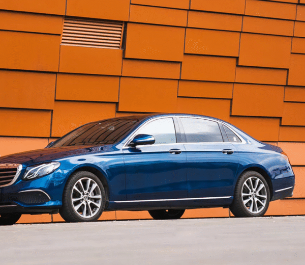 Glossy Metallic Beacon Blue Vinyl Wrap - 图片 3