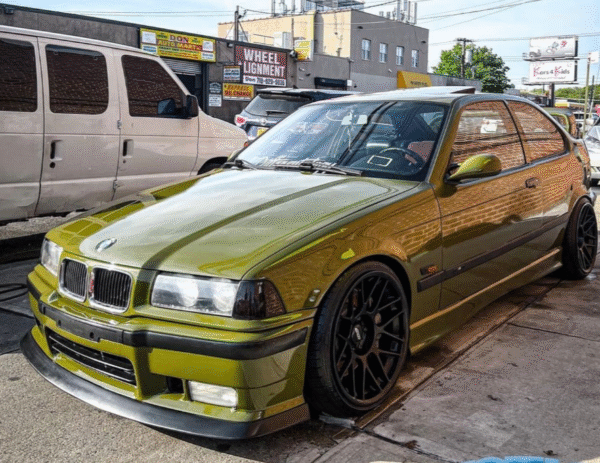 Super Glossy Reseda Green Vinyl Wrap - 图片 2